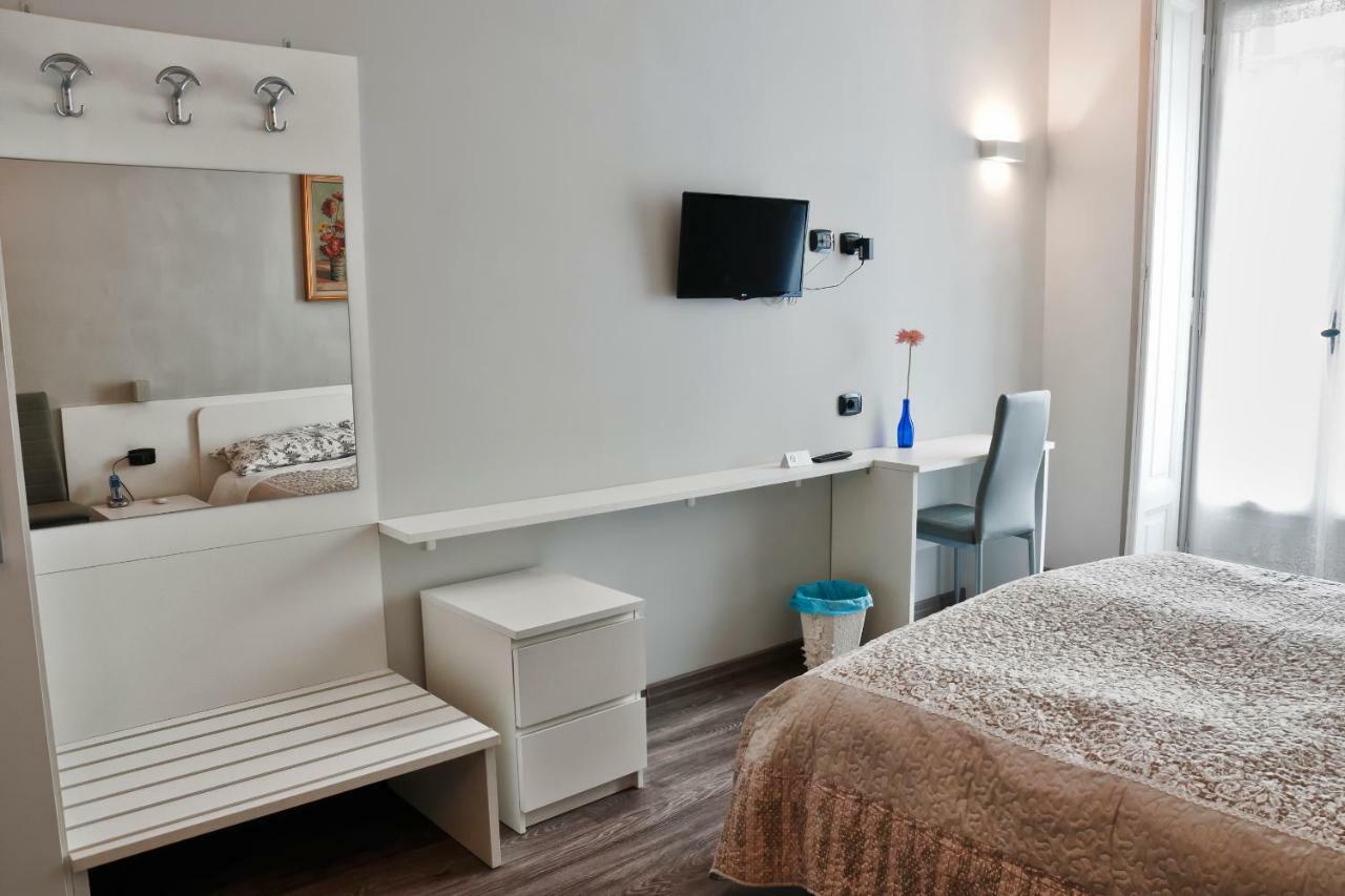 Flaneur Hotel Торино Екстериор снимка