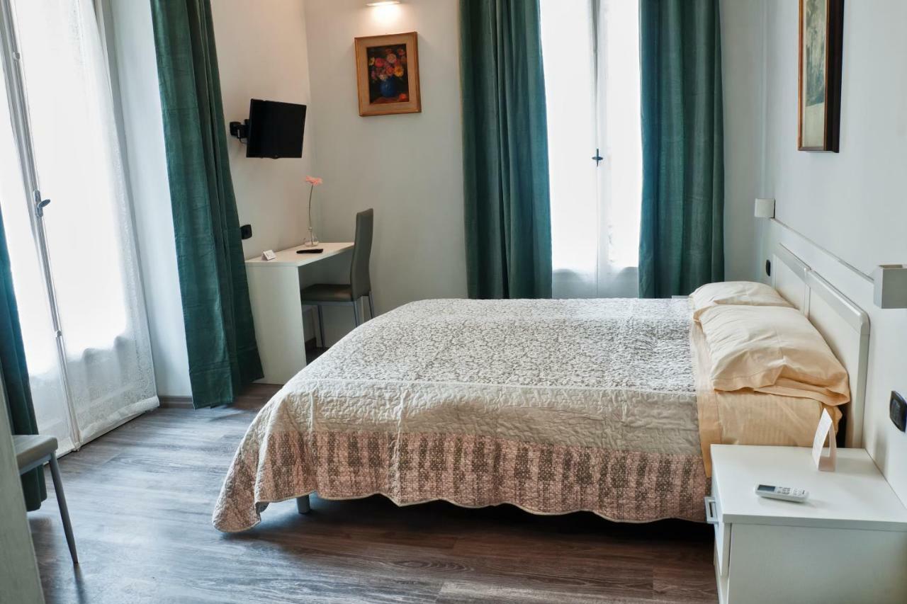Flaneur Hotel Торино Екстериор снимка